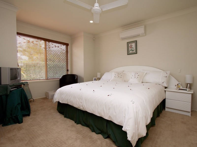 62 Sunflower Crescent, Calamvale QLD 4116