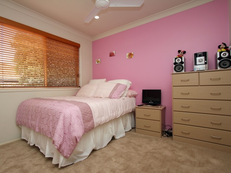 62 Sunflower Crescent, Calamvale QLD 4116