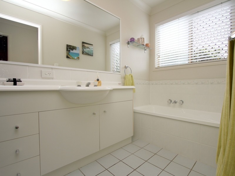 62 Sunflower Crescent, Calamvale QLD 4116