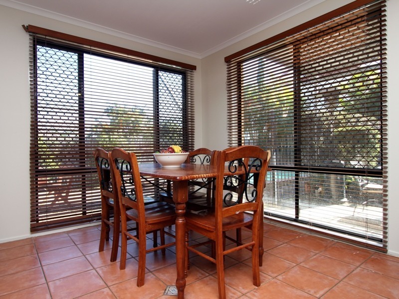 11 Michigan Crescent, Parkinson QLD 4115