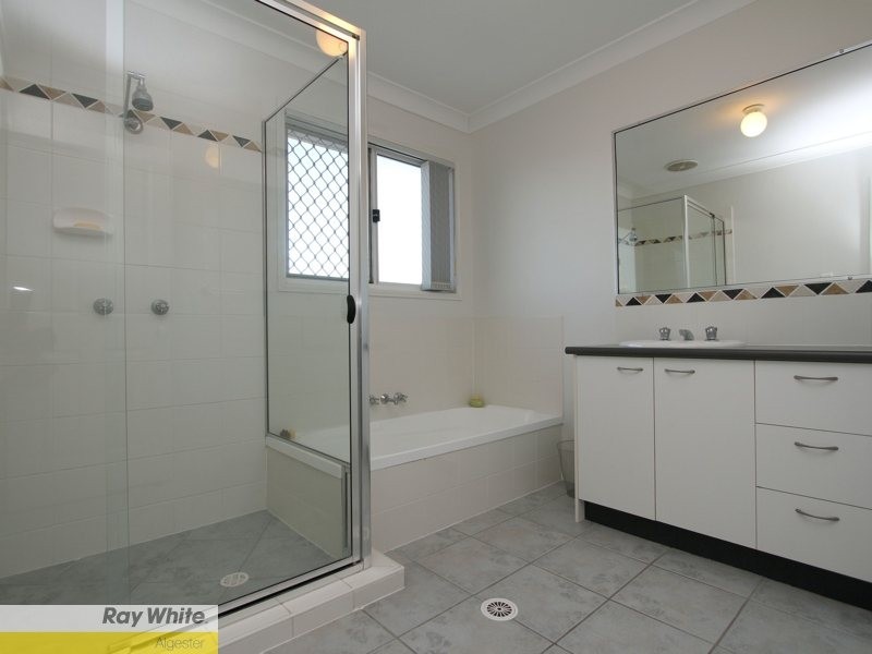 28 Tarra Place, Parkinson QLD 4115