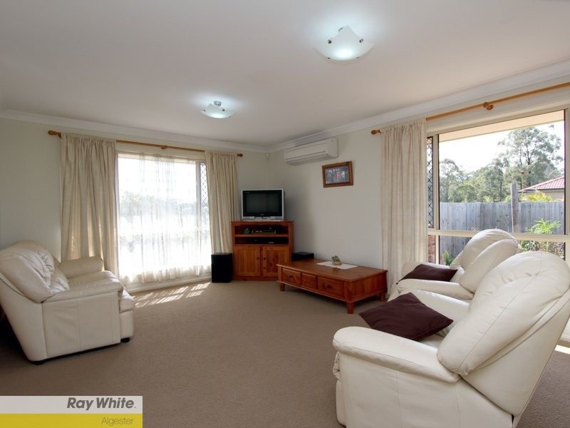 69 Woodlark Crescent, Parkinson QLD 4115