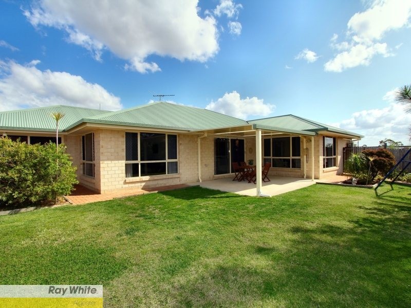 69 Woodlark Crescent, Parkinson QLD 4115