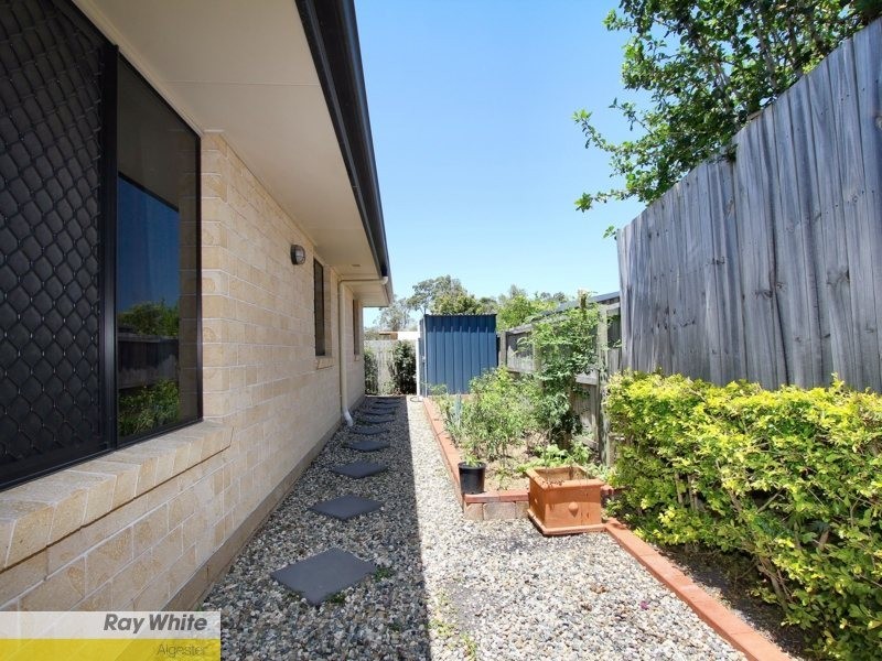 6 Newland Crescent, Parkinson QLD 4115