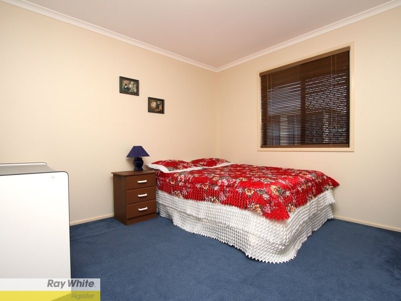 6 Newland Crescent, Parkinson QLD 4115