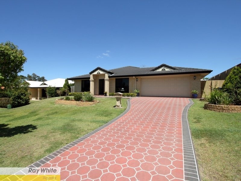 6 Newland Crescent, Parkinson QLD 4115