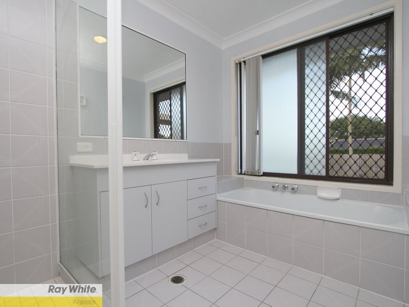 10 Acorn Court, Algester QLD 4115