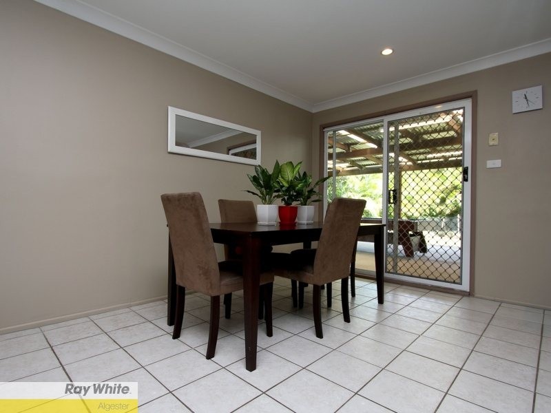 33 Enford Street, Hillcrest QLD 4118