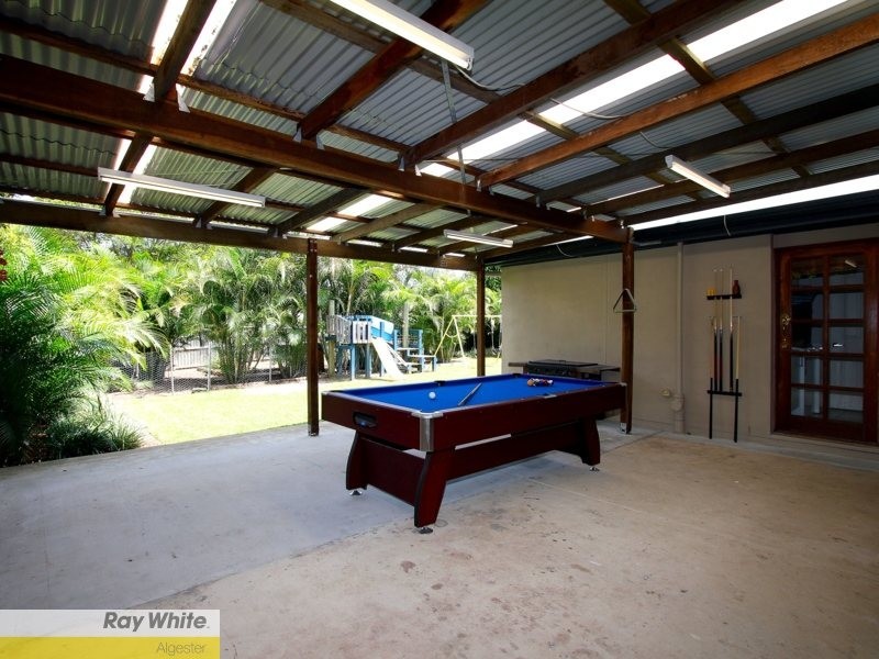 33 Enford Street, Hillcrest QLD 4118