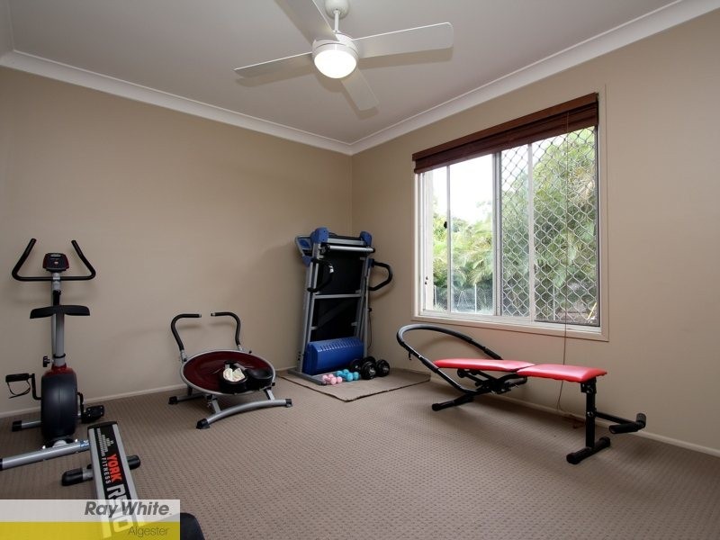 33 Enford Street, Hillcrest QLD 4118