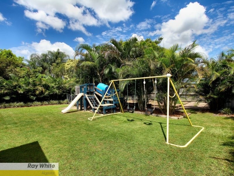 33 Enford Street, Hillcrest QLD 4118