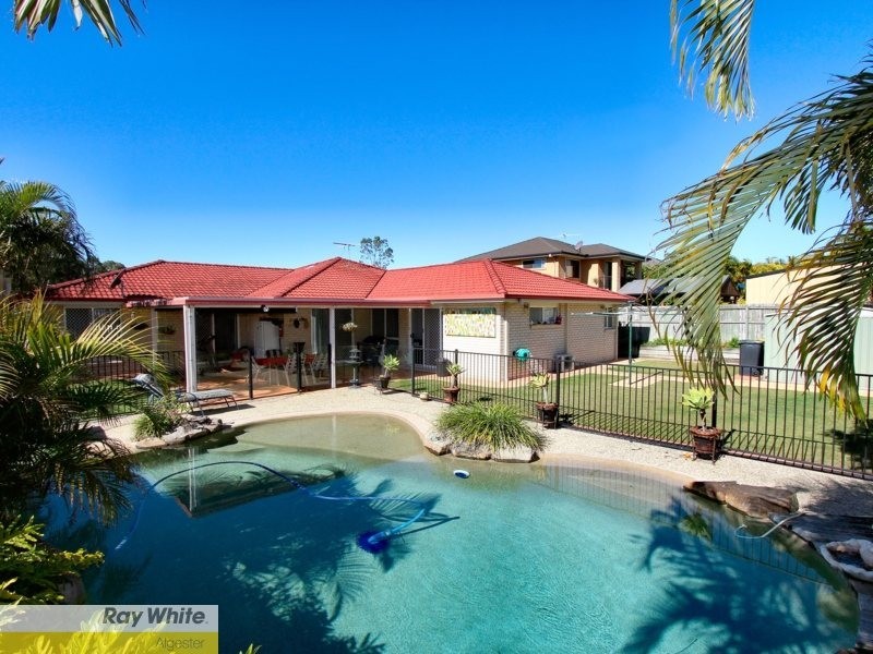 32 Lake Eyre Crescent, Parkinson QLD 4115