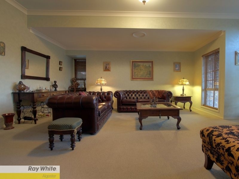 1 Gilgai Close, Parkinson QLD 4115