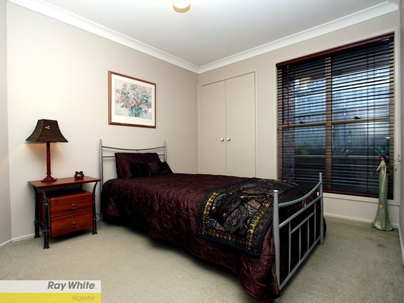 1 Gilgai Close, Parkinson QLD 4115