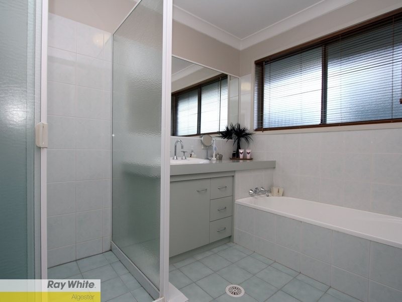 1 Gilgai Close, Parkinson QLD 4115