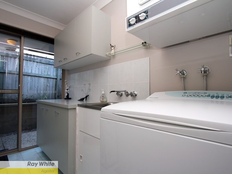 1 Gilgai Close, Parkinson QLD 4115