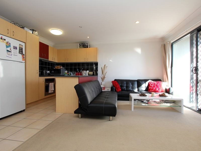 1/13 Richmond Road, Morningside QLD 4170