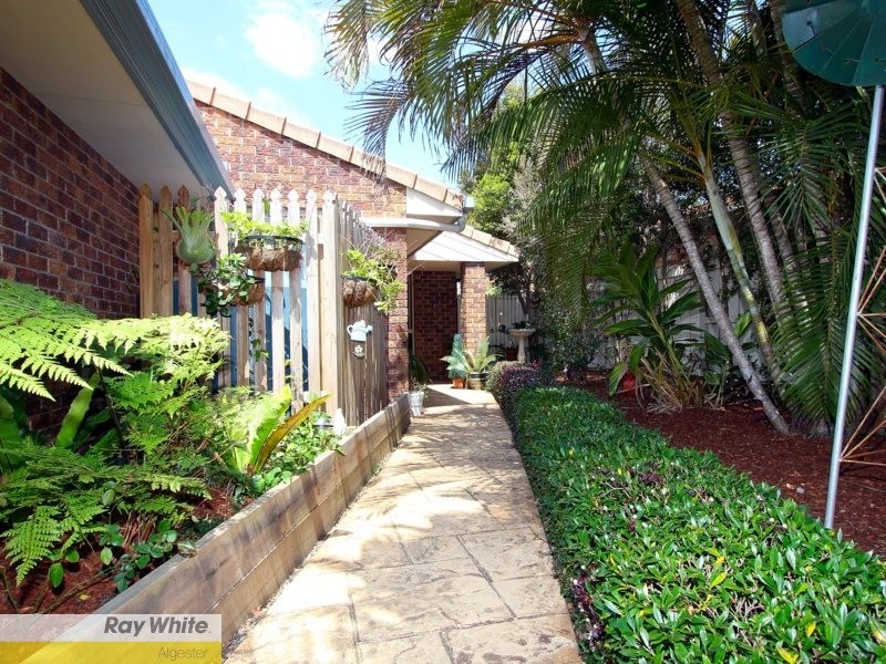 24 Tuberose Place, Calamvale QLD 4116