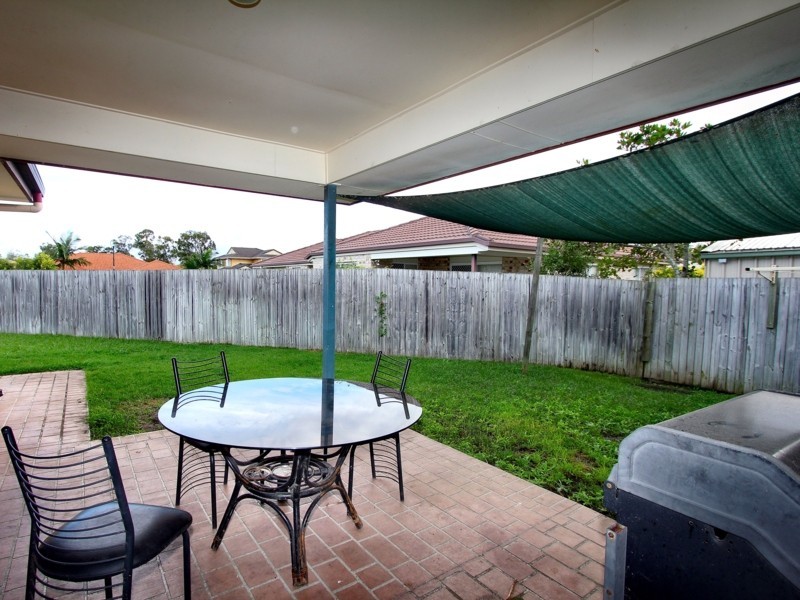 10 Karajini Cresent, Parkinson QLD 4115