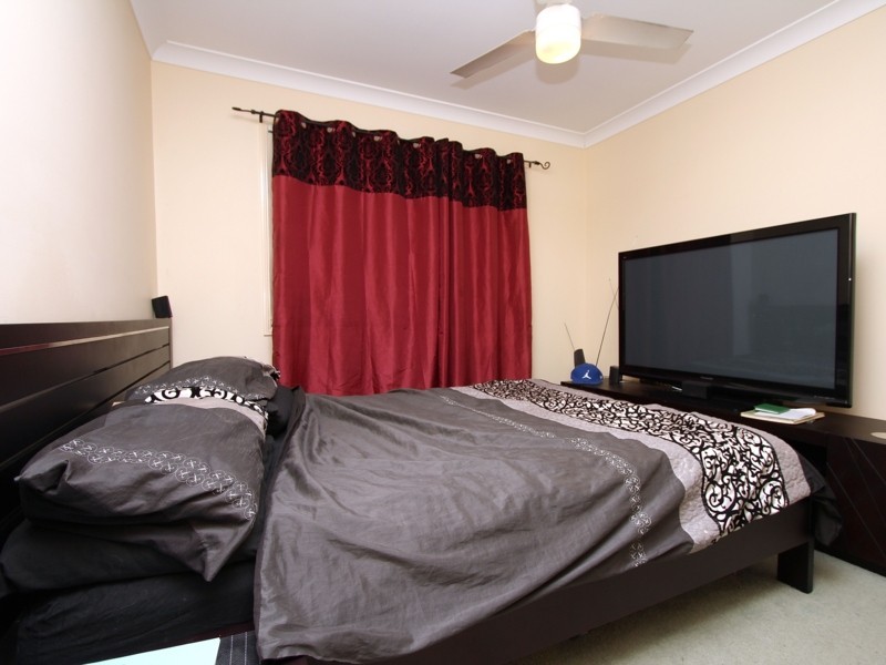 10 Karajini Cresent, Parkinson QLD 4115