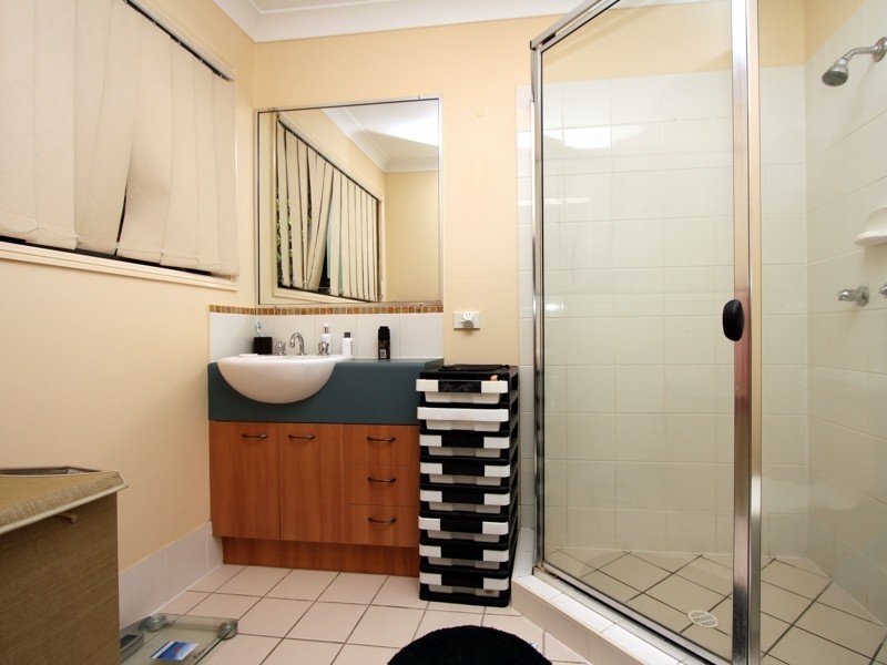 10 Karajini Cresent, Parkinson QLD 4115