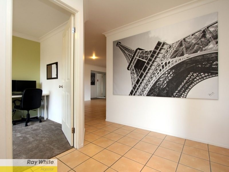 21 Flinders Esplanade, Parkinson QLD 4115