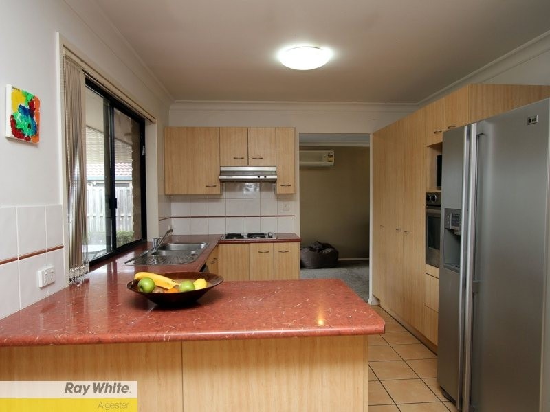 21 Flinders Esplanade, Parkinson QLD 4115