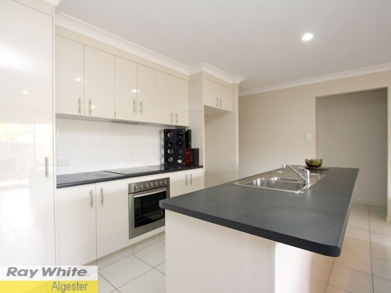 30 Hudson Street, Calamvale QLD 4116