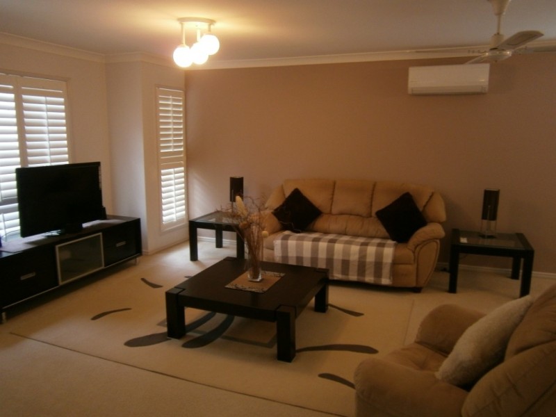 15 Michigan Crescent, Parkinson QLD 4115
