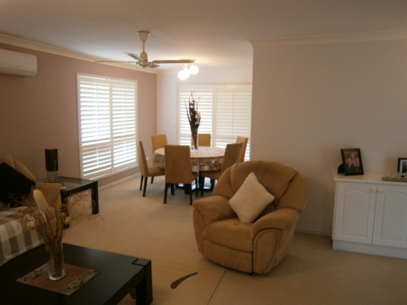 15 Michigan Crescent, Parkinson QLD 4115
