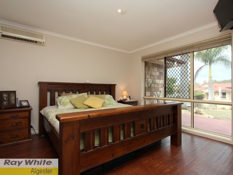 27 Bonneville Crescent, Parkinson QLD 4115