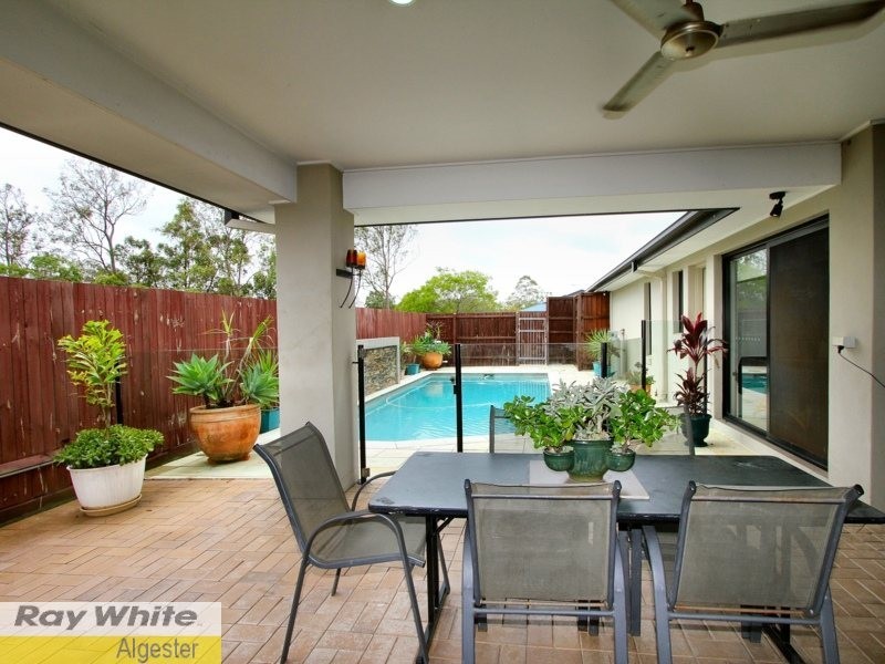 32 Lambert Drive, Calamvale QLD 4116