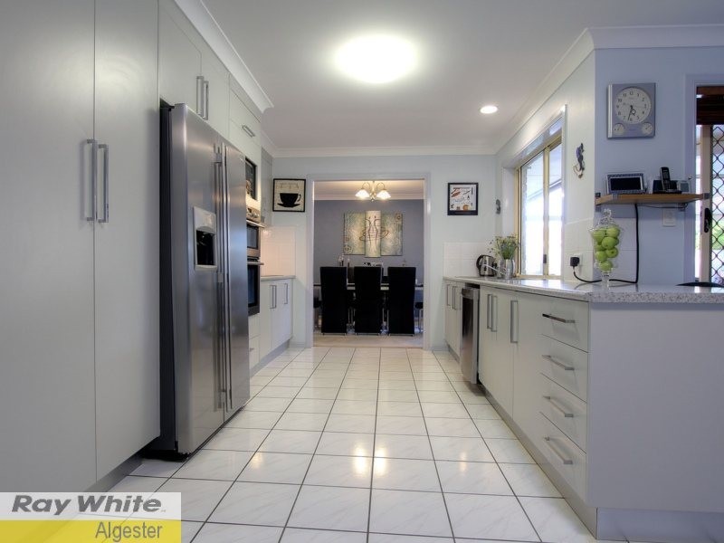 13 Orana Place, Parkinson QLD 4115