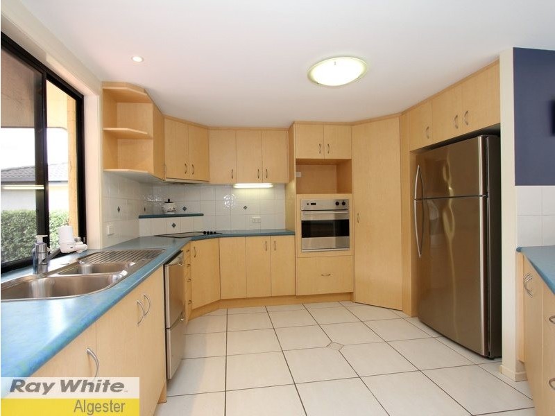 11 Albert Place, Parkinson QLD 4115