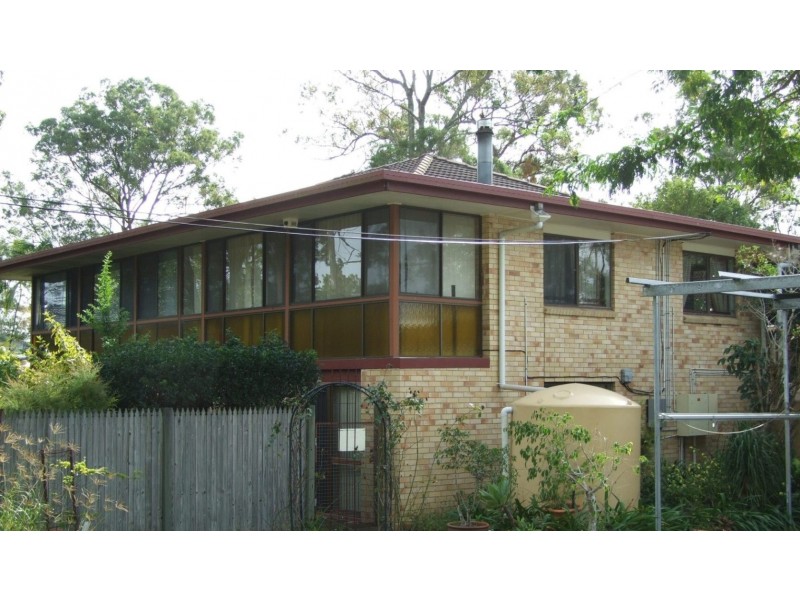 40-44 Station Road, Loganlea QLD 4131