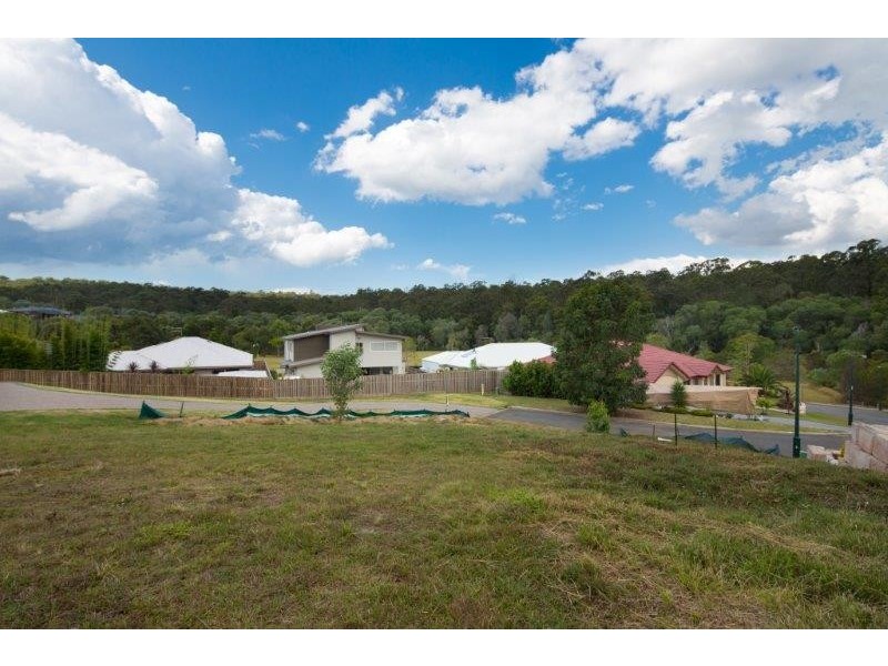5 Clem Close, Daisy Hill QLD 4127