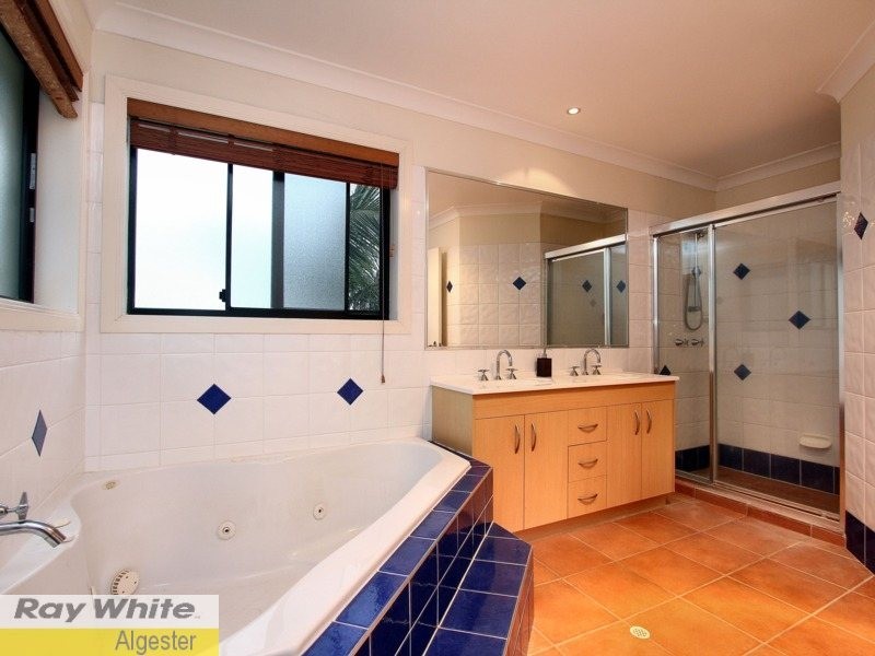 80 Golden Rain Place, Stretton QLD 4116