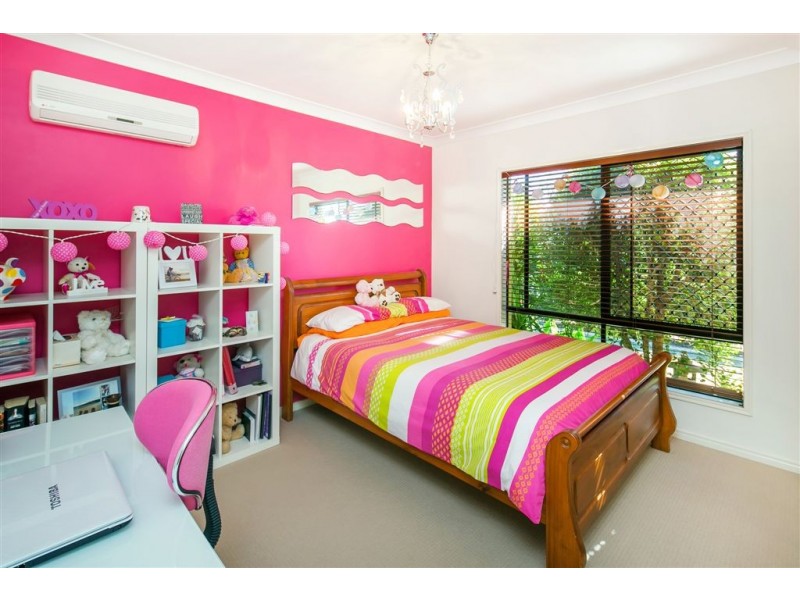 28 Lomond Place, Parkinson QLD 4115