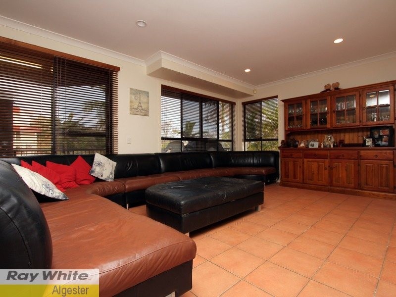 80 Golden Rain Place, Stretton QLD 4116