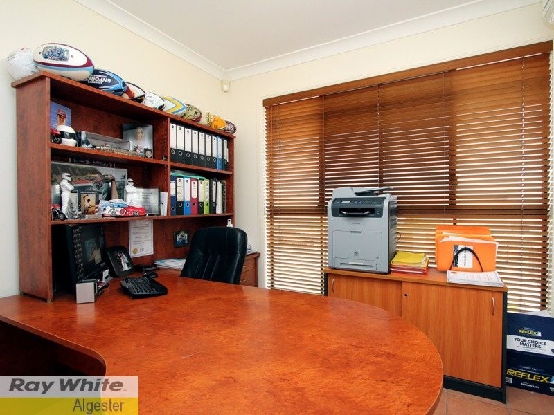 80 Golden Rain Place, Stretton QLD 4116