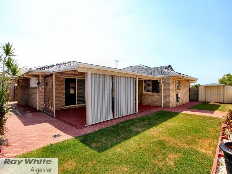 3 Watarrka Drive, Parkinson QLD 4115