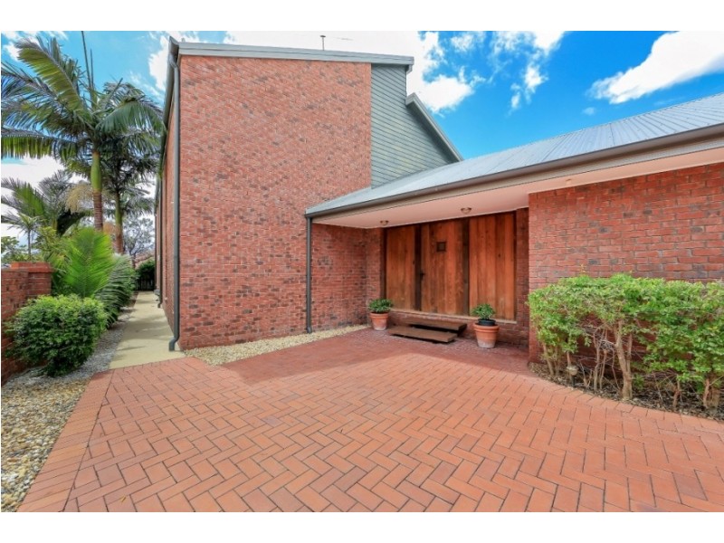 80 White Cedar Circuit, Stretton QLD 4116