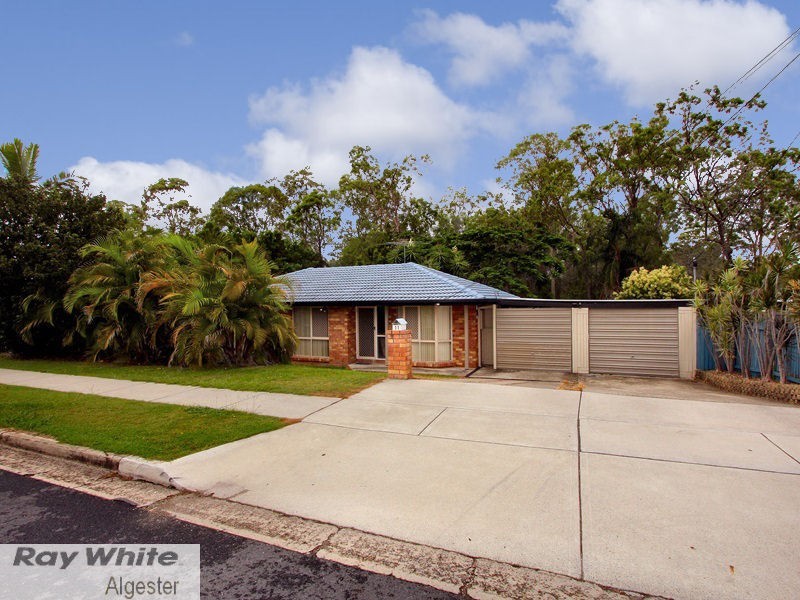 11 Conifer Street, Hillcrest QLD 4118