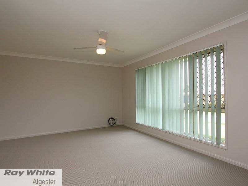 3 Newland Crescent, Parkinson QLD 4115