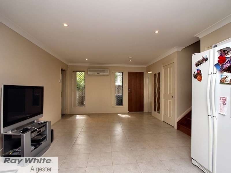 2/360 Benhiam Street, Calamvale QLD 4116