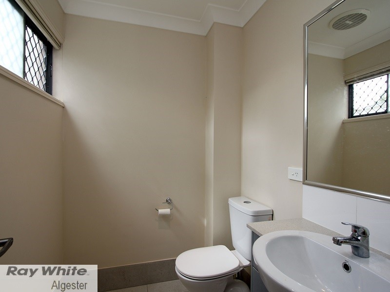 2/360 Benhiam Street, Calamvale QLD 4116