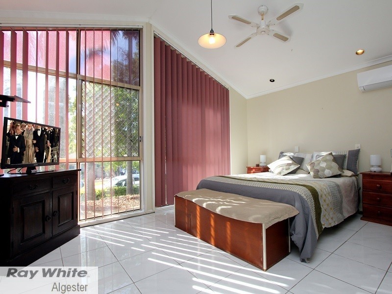 19 Copeton Crescent, Parkinson QLD 4115