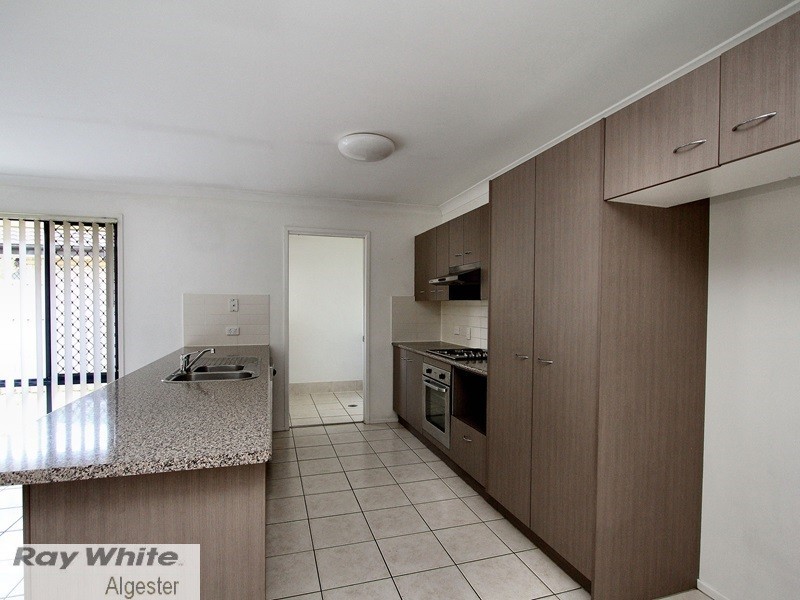 10 Goongarrie Crescent, Parkinson QLD 4115