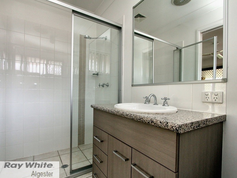 10 Goongarrie Crescent, Parkinson QLD 4115