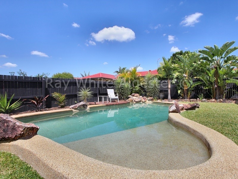 14 Scarlet Oak Place, Calamvale QLD 4116